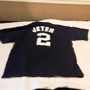 Large Derek Jeter Yankees Jersey Tshirt